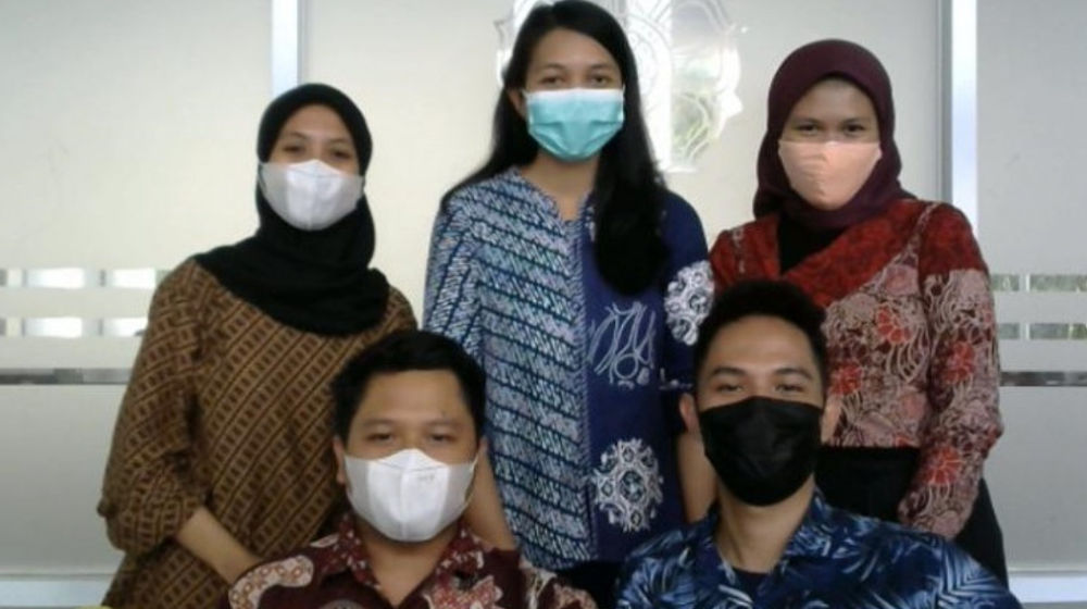 <p>Tim Mahasiswa UGM yang menyabet meraih Juara I pada Osaka University Student Video Contest/Foto: ugm.ac.id</p>
