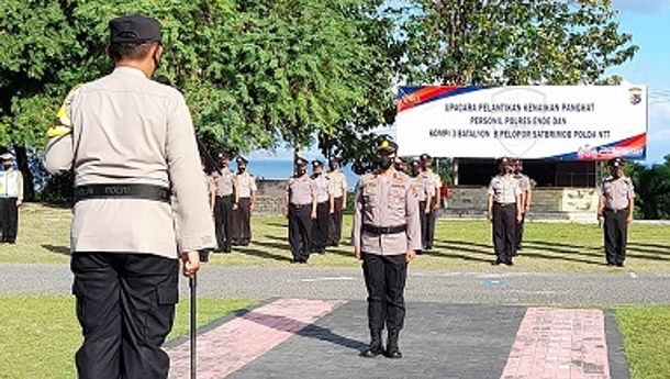 Kapolres Ende Melantik 32 Personil Polisi Dan Personil Kompi 3 Batalyon B Pelopor Ende