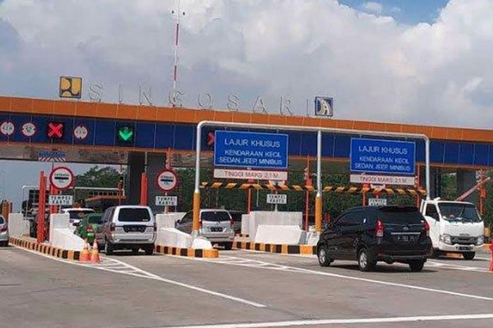 A-EXIT TOL PAKIS.jpg