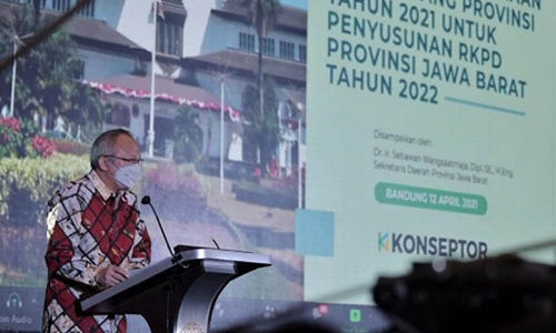 Sekda-Jabar-Laporkan-Penyelenggaraan-Musrenbang-2021.jpg