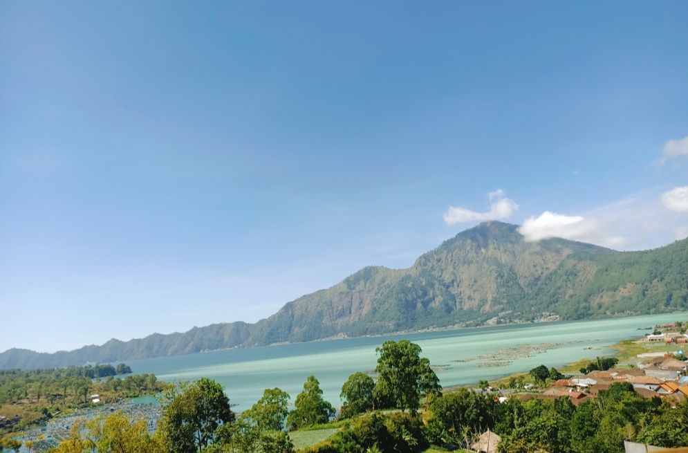 Danau Batur.jpg