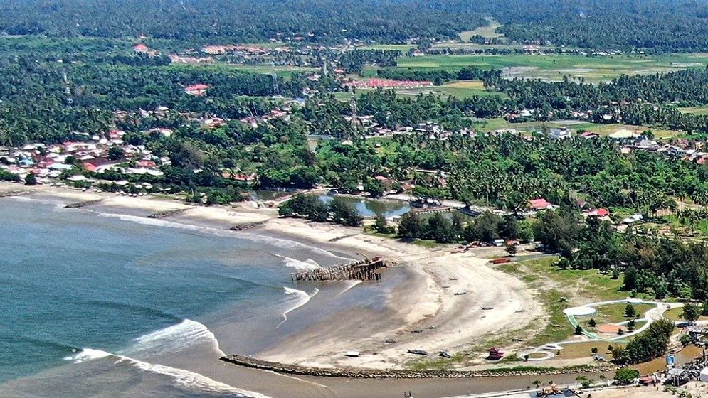 PANTAI PAUH PIAMAN.jpeg