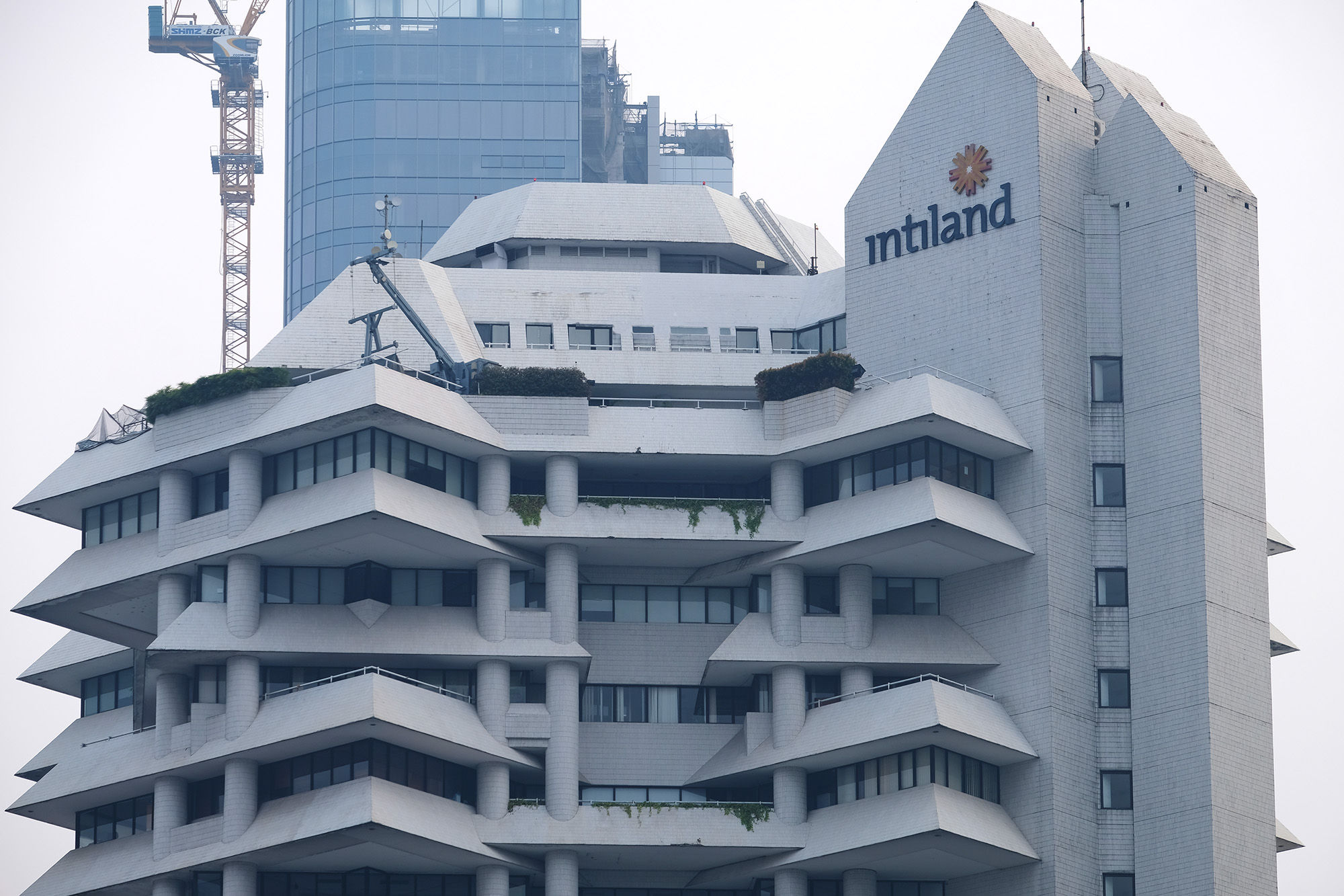 Gedung Intiland di kawasan Jalan Sudirman, Jakarta. Foto: Ismail Pohan/TrenAsia