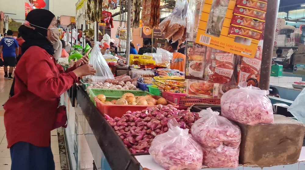 Aktifitas Berbelanja Kebutuhan Pokok .jpg