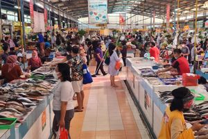 Aktifitas Berbelanja Kebutuhan Pokok .jpg