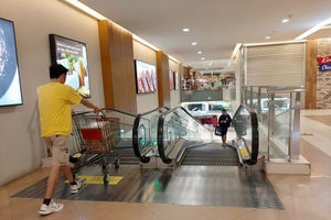 Mal Jakarta Tutup .jpg