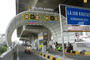 <p>Tol Layang Dalam Kota Seksi Kelapa Gading-Pulo Gebang ini akan terkoneksi dengan JORR Seksi E yang menghubungkan konektivitas Kawasan Ekonomi Khusus (KEK) Marunda dan menunjang akses Pelabuhan Tanjung Priok. (Foto: Kementerian PUPR)</p>