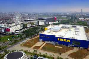 <p>Mal AEON dan IKEA dalam kawasan Jakarta Garden City di Cakung, Jakarta Timur, milik PT Modernland Realty Tbk. / Dokumentasi Modernland Realty</p>
