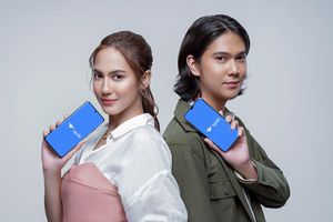 <p>Mulai pertengahan 2021 ini, Pevita Pearce dan Iqbaal Ramadhan menjadi brand ambassador platform investasi Indonesia, Ajaib. (Foto: Ajaib Group)</p>
