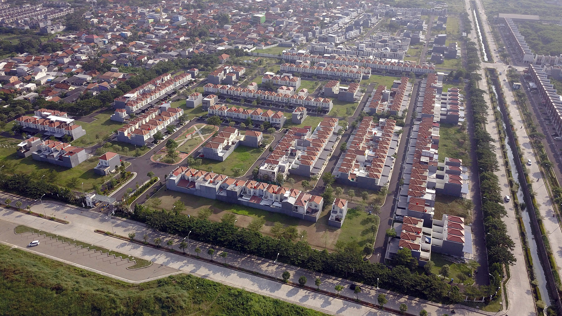 <p>Progress pembangunan Cluster La Seine Jakarta Garden City, proyek milik PT Modernland Realty Tbk, di Cakung, Jakarta Timur. / Dokumentasi Modernland Realty</p>
