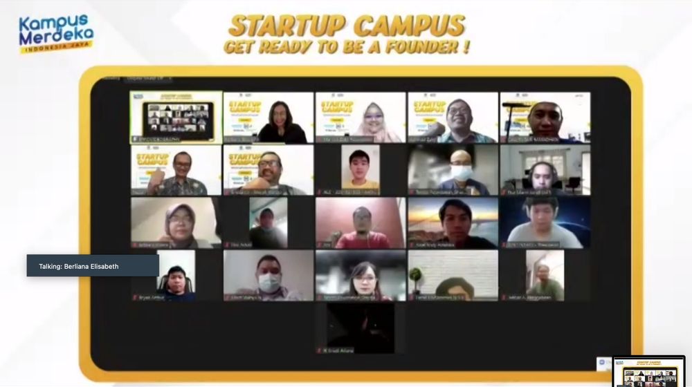 <p>Melalui Startup Campus, Ahmad Zaky Foundation dan partner ingin memfasilitasi para mahasiswa untuk mendapat pengalaman langsung diluar kampus dengan pelatihan yang bersertifikasi. (Foto: tangkapan layar Zoom)</p>