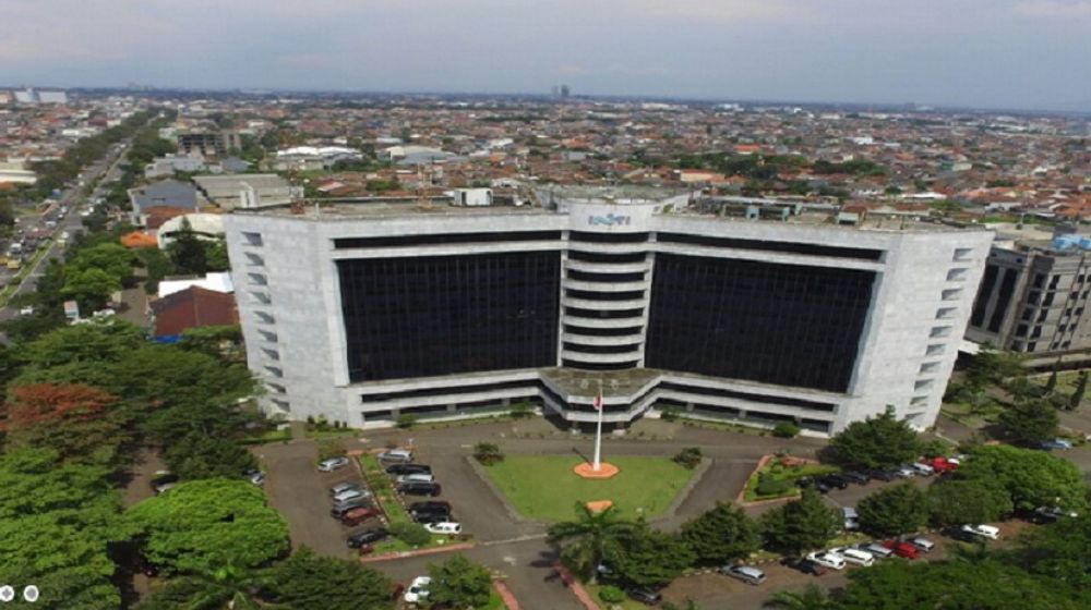 <p>Gedung  PT Industri Telekomunikasi Indonesia (Persero) – Istimewa</p>
