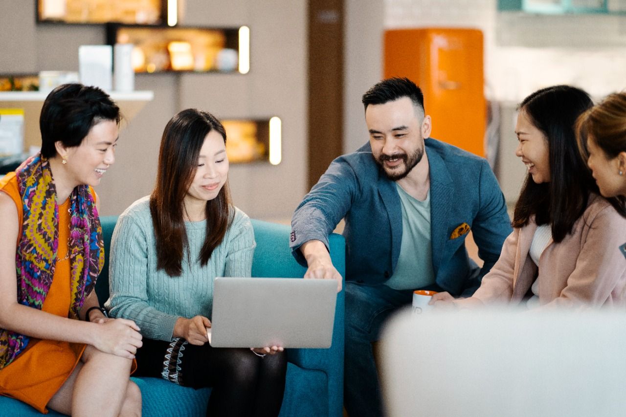 FWD edukasi millenialas cara kelola keuangan