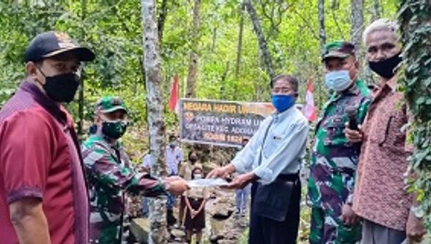 TNI-AD dari Kodim 1603 Sikka Perangi Krisis Air Melalui GEJALA,  Akhirnya Air Bersih Aliri Kampung Wolowona-Paga