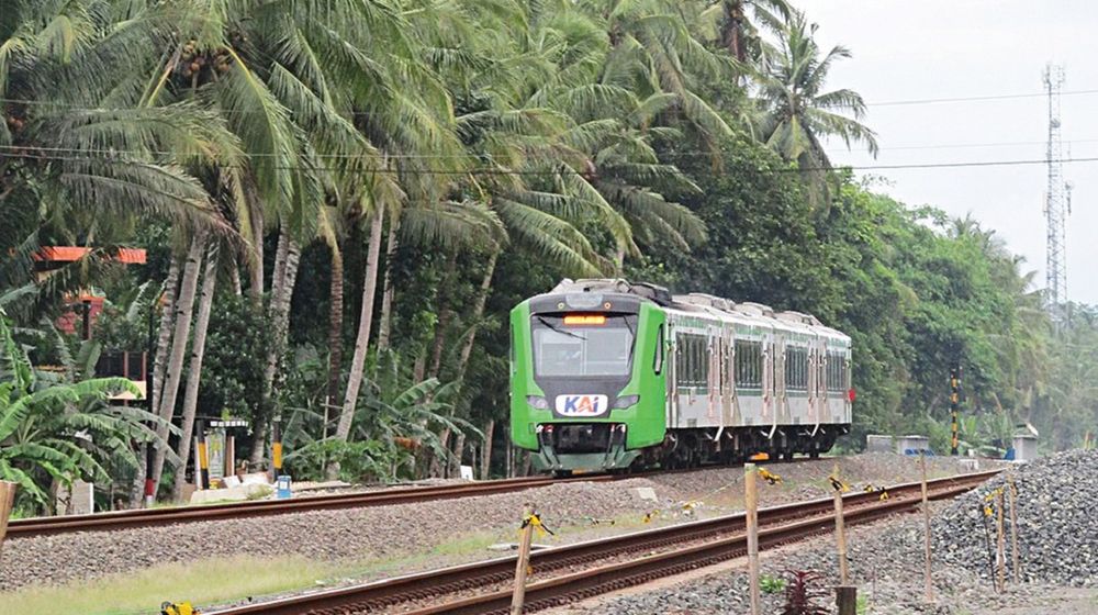 Kereta Bandara YIA.jpg