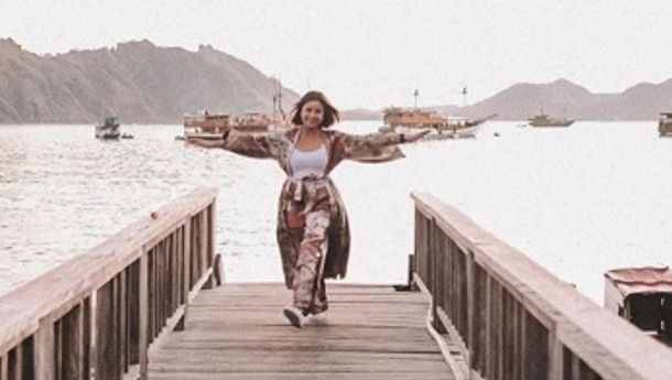 Terlanjur Jatuh Cinta pada Labuan Bajo,  Awkarin  Beli Tanah dan Buka Usaha Untuk Ciptakan Lapangan Kerja