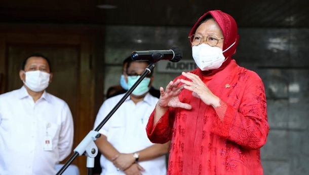 Mensos Risma Sharing Pengalaman di Kampus Almamater