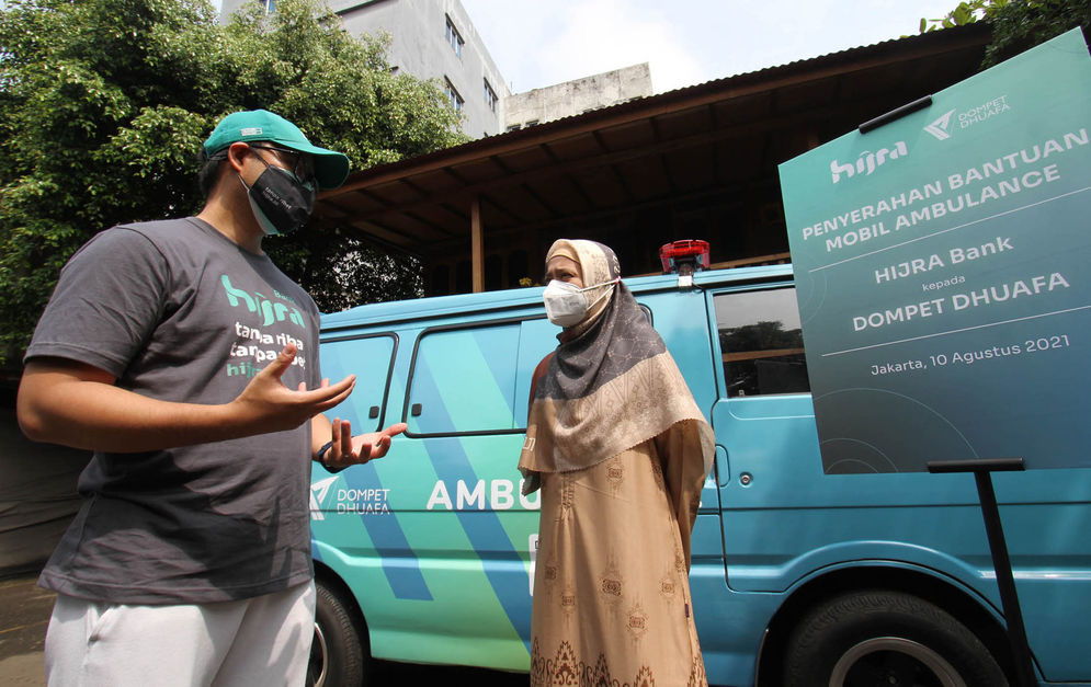 Donasi Ambulance Untuk Dompet Dhuafa - Panji 1.jpg