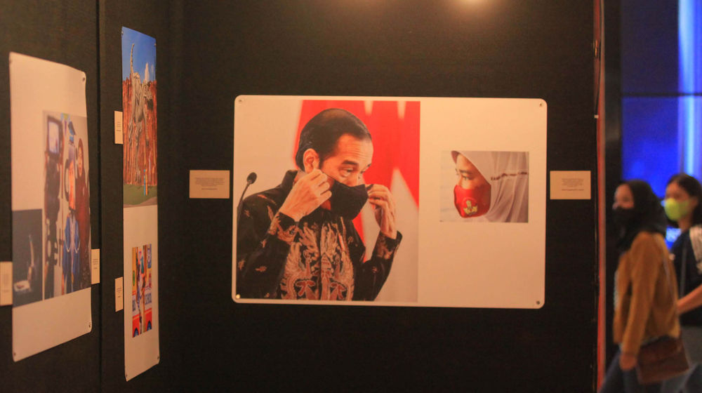 Pameran Foto Jurnalistik Indonesia Tangguh - Panji 1.jpg