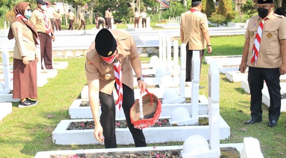 TABUR BUNGA PRAMUKA.jpg