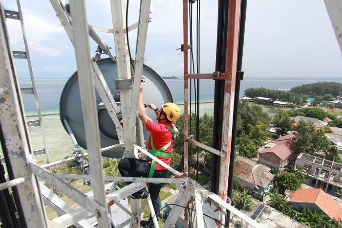 Telkomsel maknai Hari Kemerdekaan ke-76 Republik Indonesia dengan mengajak masyarakat untuk menghidupkan semangat Indonesia Tangguh Indonesia Tumbuh dengan bersama-sama #BukaPeluangUntukTumbuh.