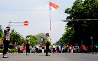 Uapacara Bendera Di Jalan Raya - Panji 1.jpg