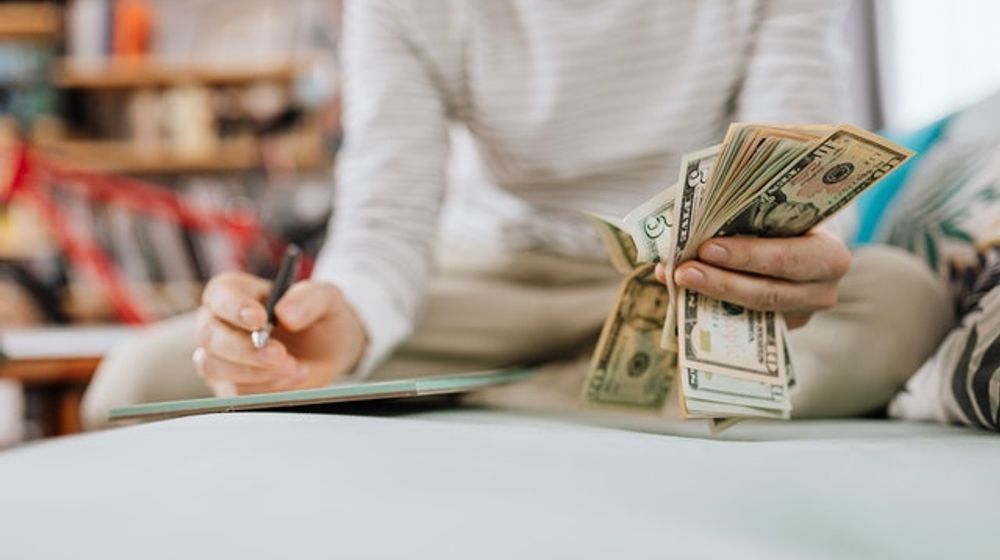 Inilah Ciri-ciri Pengeluaran Berlebihan