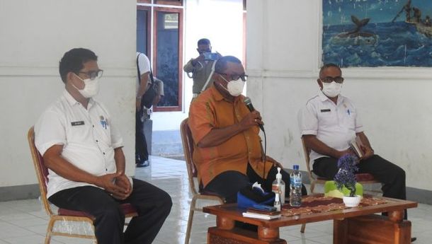 Plt Bupati Lembata Thomas Ola Ajak Masyarakat Ikut Awasi Proyek Penataan Kota Lewoleba