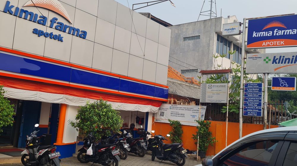 Ilustrasi Kimia Farma - Panji 4.jpg