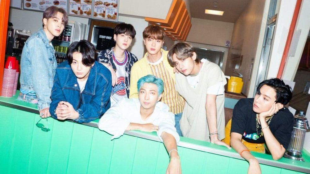 Lagu BTS 'Dynamite' Kini Jadi Single Pertama dengan Sertifikat Platinum di Inggris