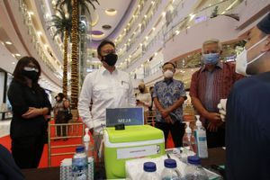 Menkes Tinjau Program Vaksinasi 1.jpg