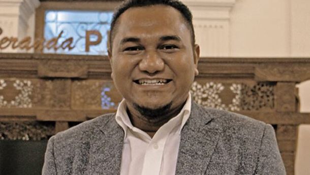 Berkolaborasi dengan PT Pelindo III, Senator Angelius Kako Serahkan Bantuan Sembako untuk 125 Warga Kota Kupang