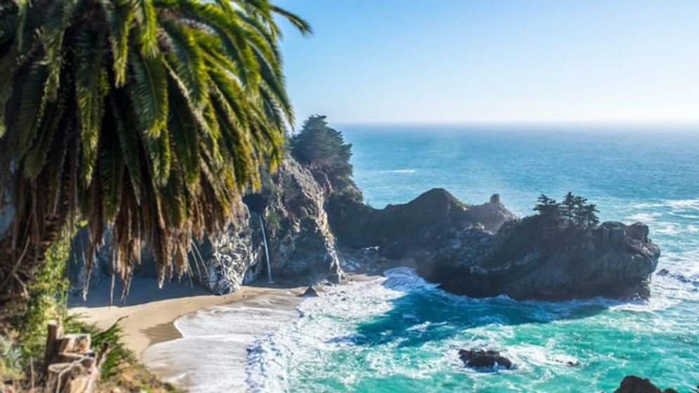 Inilah 5 Pantai Terindah di Asia yang Wajib Dikunjungi, Ada yang Berlokasi di Indonesia!