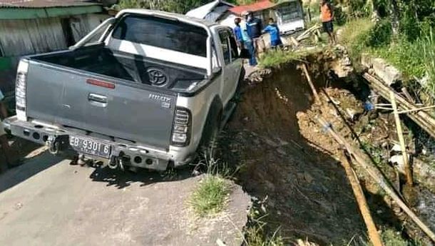 Jalan di Dusun Bilas, Pemda Mabar Dimohon untuk Memperbaikinya