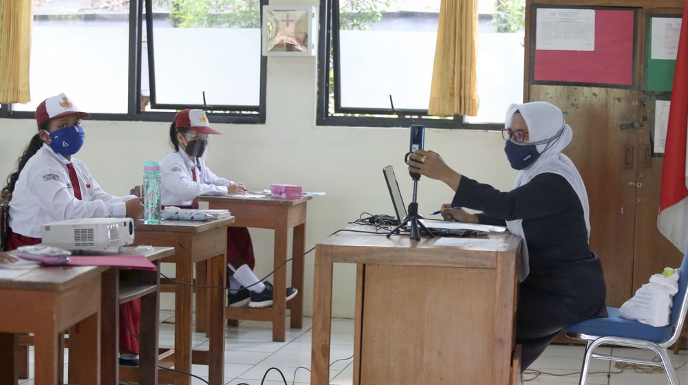Sekolah Tatap Muka Jakarta.jpg