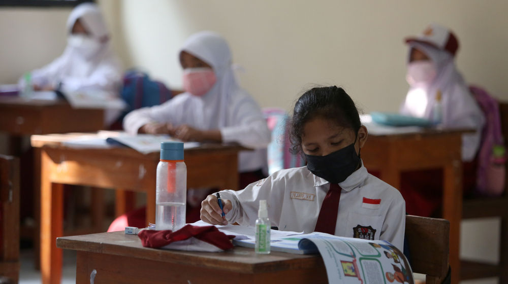 Sekolah Tatap Muka Jakarta.jpg