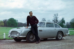 james-bond-aston-martin-d5b-640x453.jpg
