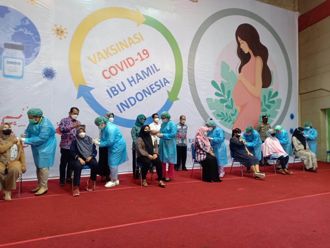 Vaksinasi massal ibu hamil di Gedung Dome Balikpapan, Rabu (1/9/2021)