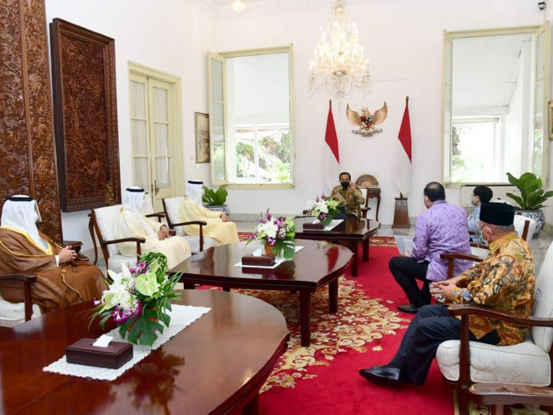 Presiden Joko Widodo menerima kunjungan kehormatan Menteri Negara Urusan Perdagangan Luar Negeri PEA Thani bin Ahmed Al Zeyoudi, Jumat (3/9/2021), di Istana Merdeka, Jakarta.