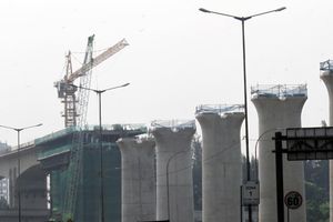 Biaya Proyek Kereta Cepat Membengkak - Panji 4.jpg