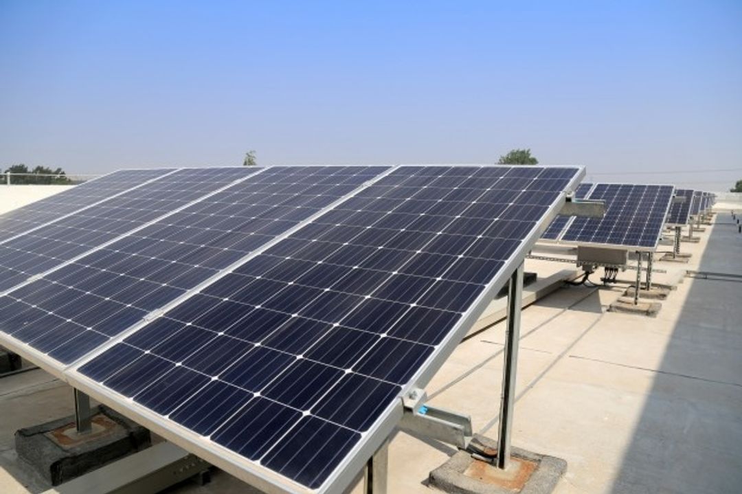 solar-power-power-station_1387-161.jpg