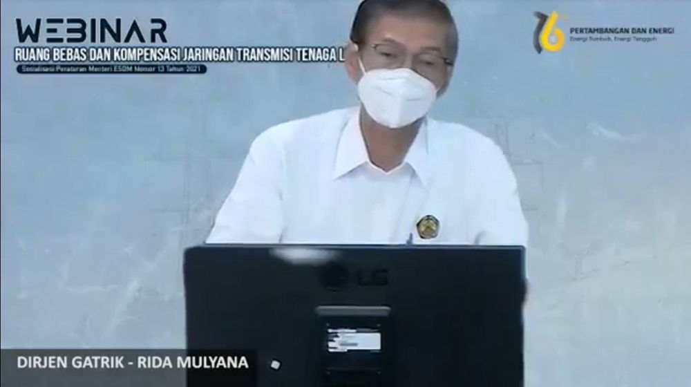 ezgif.com-gif-maker (1).jpg