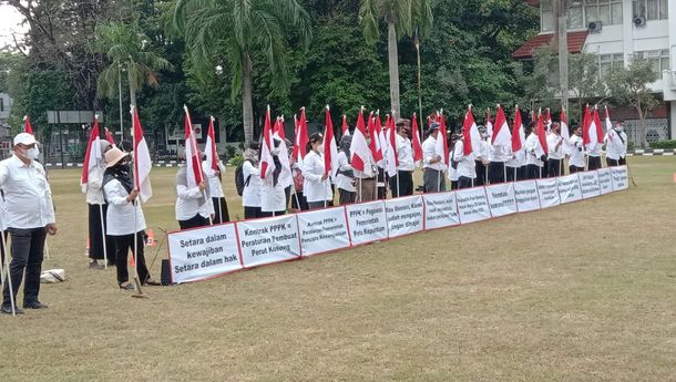 Pegawai Eks Yayasan UPN Veteran Yogyakarta Kembali Unjuk Rasa