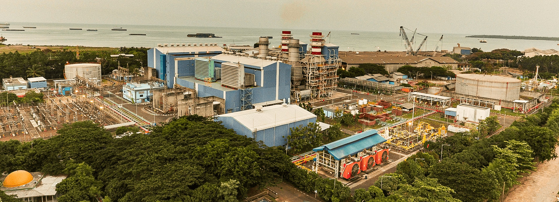 Produksi gas PT Rukun Raharja Tbk (RAJA) di Cilegon, Banten.