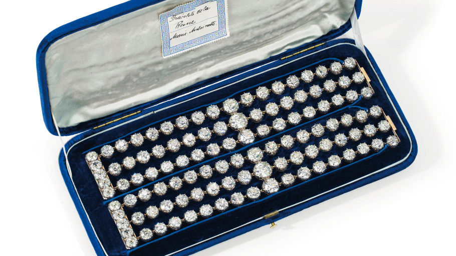 Gelang Berlian Mewah Milik Marie-Antoinette Akan Dilelang