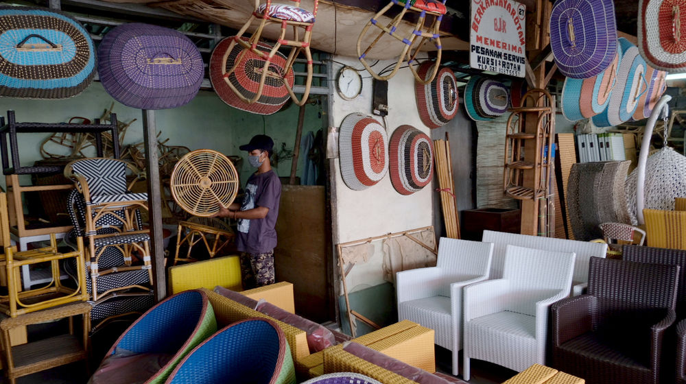 Holding Ultra Mikro UMKM.jpg