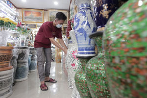 Industri Keramik.jpg