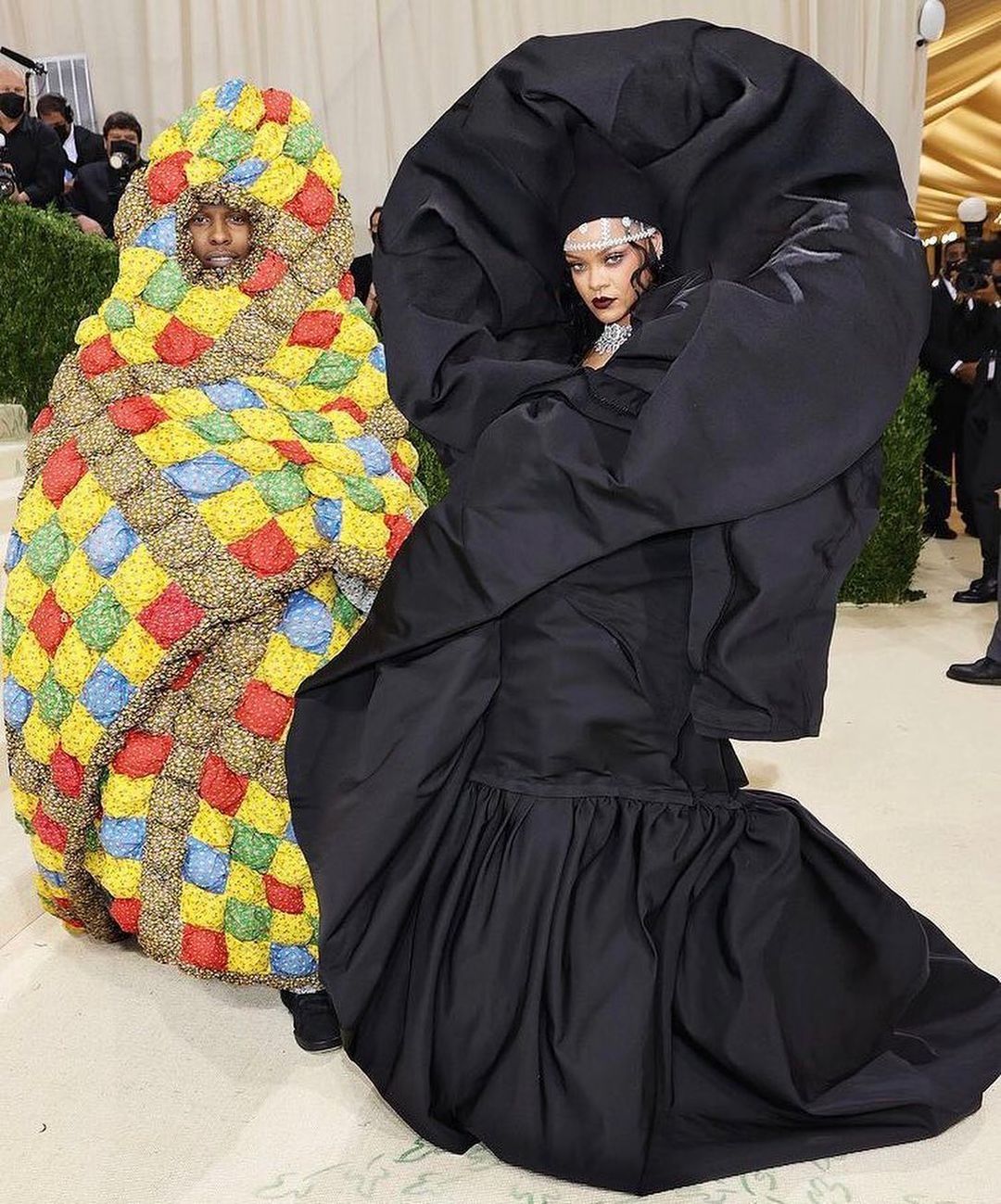 A$AP Rocky dan Rihanna di Met Gala 2021