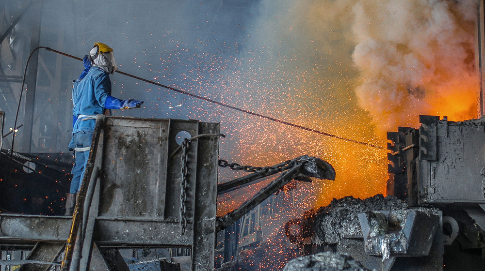 Pengolahan timah oleh PT Timah Tbk.jpg