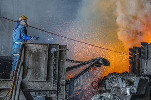 Pengolahan timah oleh PT Timah Tbk.jpg